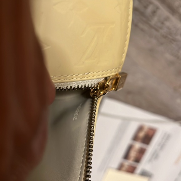 Pre loved barrel pearl white with COA - Picture 11 of 11